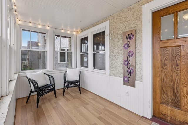 1048 Ottawa Avenue, West Saint Paul, MN 55118