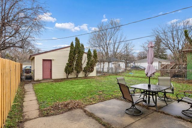 1048 Ottawa Avenue, West Saint Paul, MN 55118