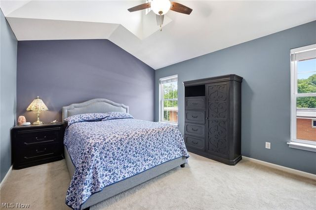 6 Grandview Drive, Rocky River, OH 44116