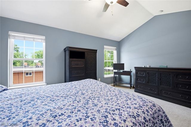 6 Grandview Drive, Rocky River, OH 44116