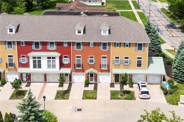 6 Grandview Drive, Rocky River, OH 44116
