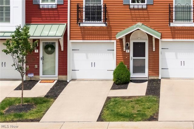 6 Grandview Drive, Rocky River, OH 44116