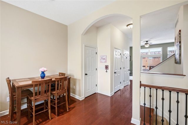 6 Grandview Drive, Rocky River, OH 44116