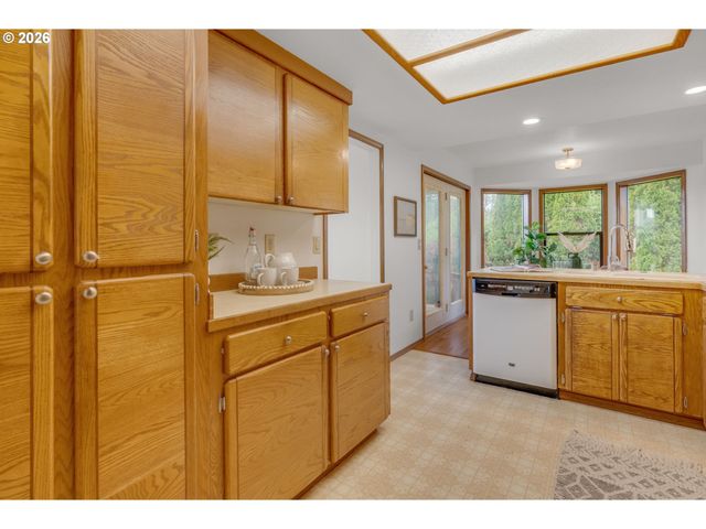 2899 Se RISLEY Ave, Milwaukie, OR 97267