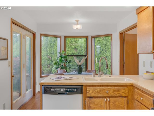 2899 Se RISLEY Ave, Milwaukie, OR 97267