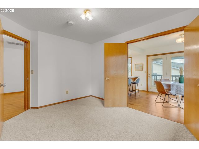 2899 Se RISLEY Ave, Milwaukie, OR 97267