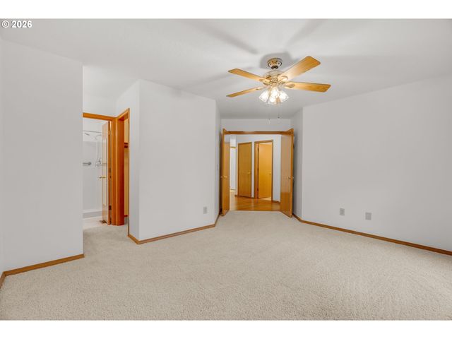 2899 Se RISLEY Ave, Milwaukie, OR 97267