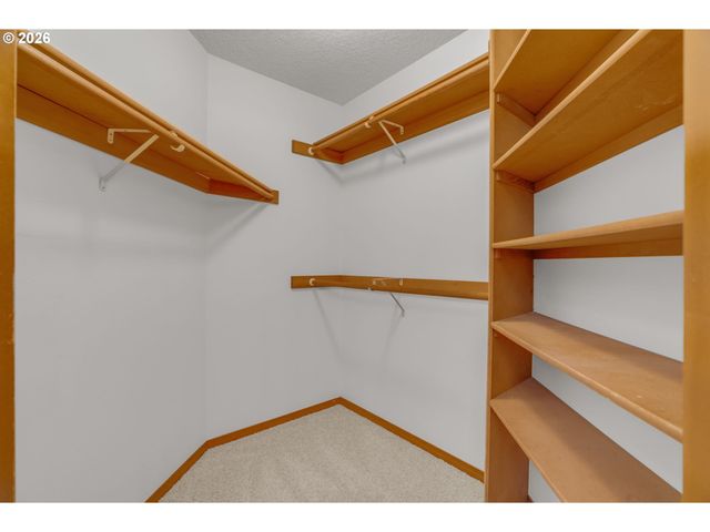 2899 Se RISLEY Ave, Milwaukie, OR 97267