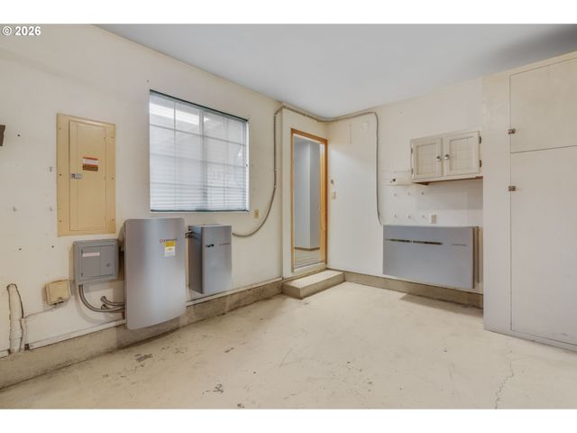 2899 Se RISLEY Ave, Milwaukie, OR 97267