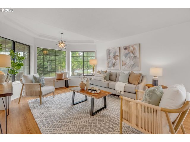 2899 Se RISLEY Ave, Milwaukie, OR 97267