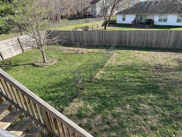 1504 FURLONG DR, Columbia, MO 65202