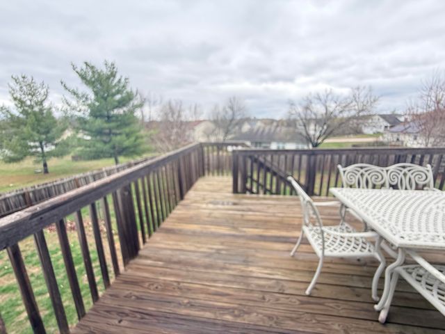 1504 FURLONG DR, Columbia, MO 65202