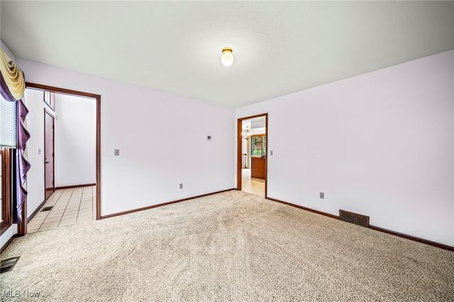 10131 Weathersfield Drive, Concord, OH 44060