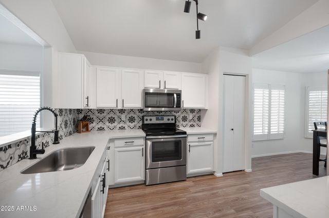 132 W JASPER Drive, Gilbert, AZ 85233