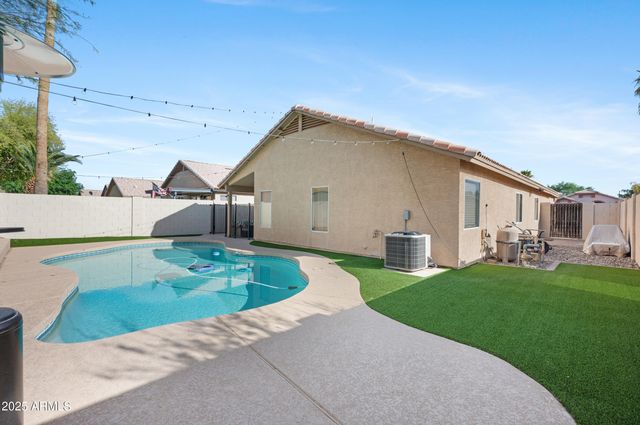 132 W JASPER Drive, Gilbert, AZ 85233