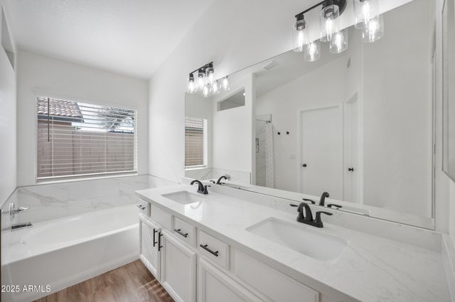 132 W JASPER Drive, Gilbert, AZ 85233