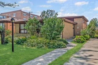 9218 Lavergne Avenue, Skokie, IL 60077