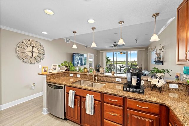 10002 KEY HAVEN ROAD 503, Seminole, FL 33777