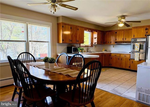 106 N 12TH ST, Lehighton, PA 18235