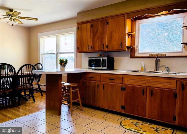 106 N 12TH ST, Lehighton, PA 18235