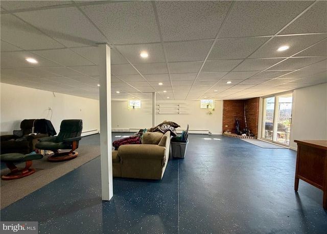 106 N 12TH ST, Lehighton, PA 18235