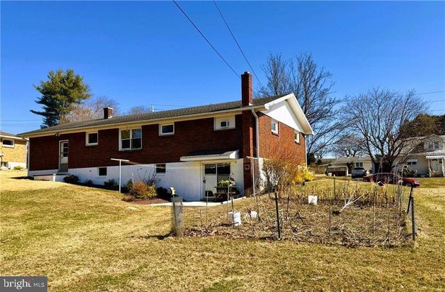 106 N 12TH ST, Lehighton, PA 18235