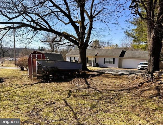 106 N 12TH ST, Lehighton, PA 18235