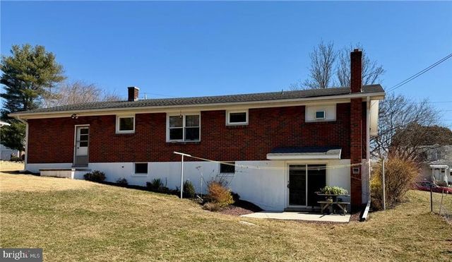 106 N 12TH ST, Lehighton, PA 18235