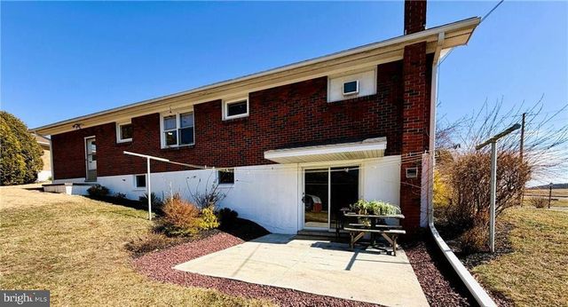 106 N 12TH ST, Lehighton, PA 18235