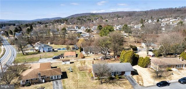 106 N 12TH ST, Lehighton, PA 18235