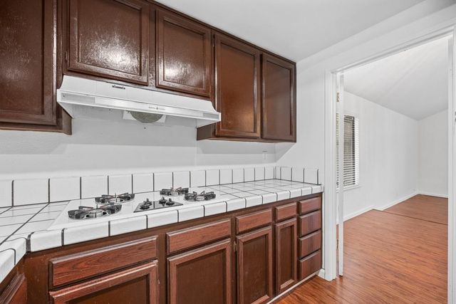 1753 Park Place Dr, Carmichael, CA 95608