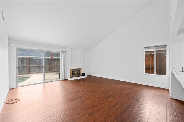 1753 Park Place Dr, Carmichael, CA 95608