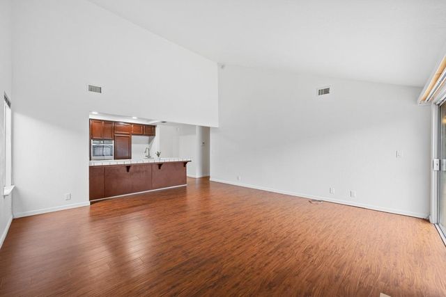 1753 Park Place Dr, Carmichael, CA 95608