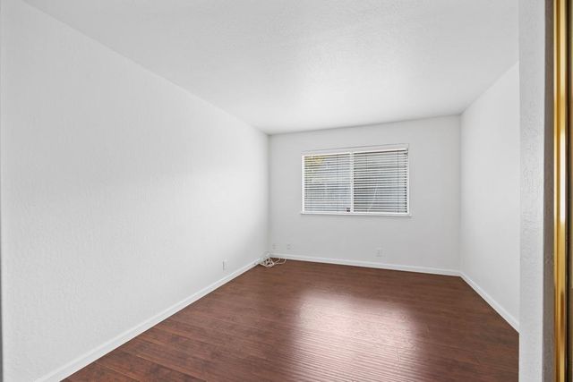 1753 Park Place Dr, Carmichael, CA 95608