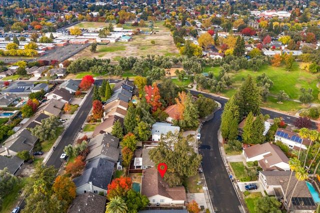 1753 Park Place Dr, Carmichael, CA 95608