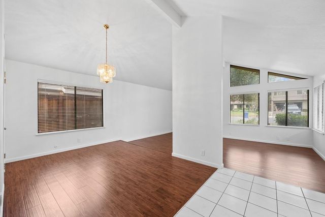 1753 Park Place Dr, Carmichael, CA 95608