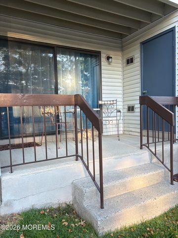 2901 Lighthouse Lane 2901, Parlin, NJ 08859