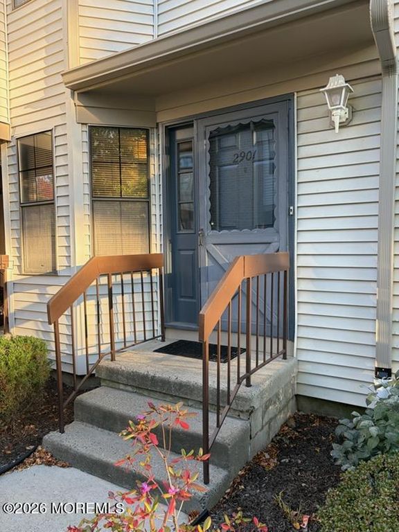 2901 Lighthouse Lane 2901, Parlin, NJ 08859