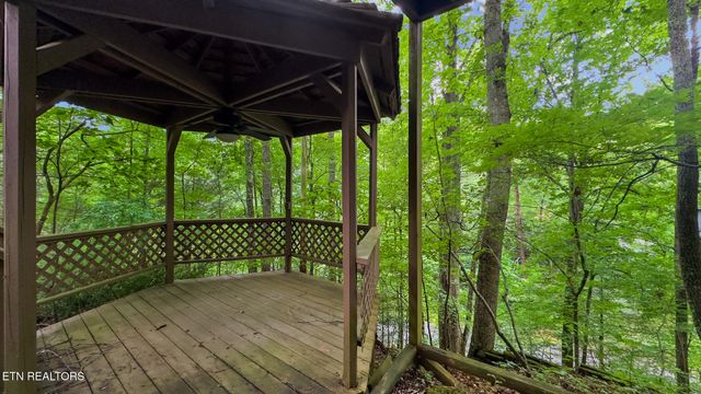 413 Hickory Tree Hollow Rd, Sevierville, TN 37876