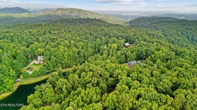 413 Hickory Tree Hollow Rd, Sevierville, TN 37876