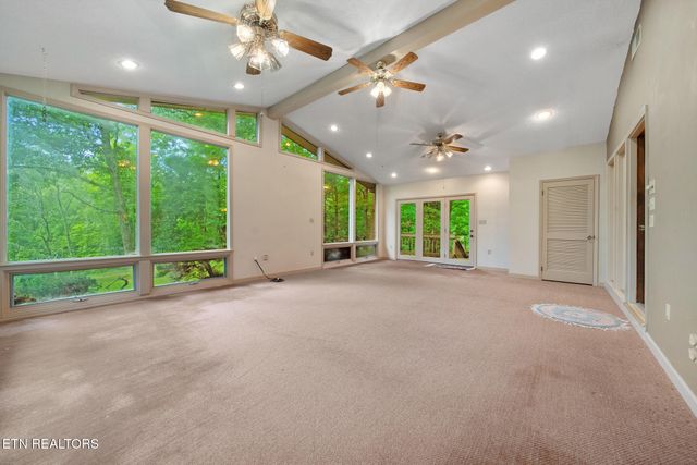 413 Hickory Tree Hollow Rd, Sevierville, TN 37876