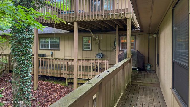413 Hickory Tree Hollow Rd, Sevierville, TN 37876