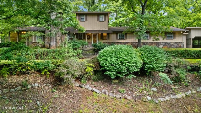 413 Hickory Tree Hollow Rd, Sevierville, TN 37876