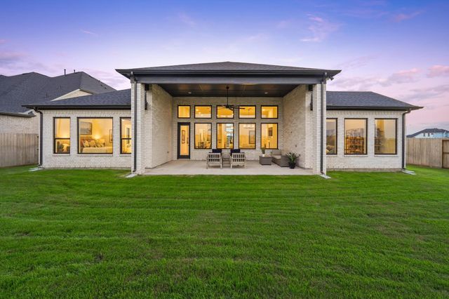 5057 Wildtree Creek South, Magnolia, TX 77316