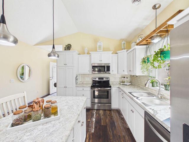 131 Bantam Road, Sartell, MN 56377