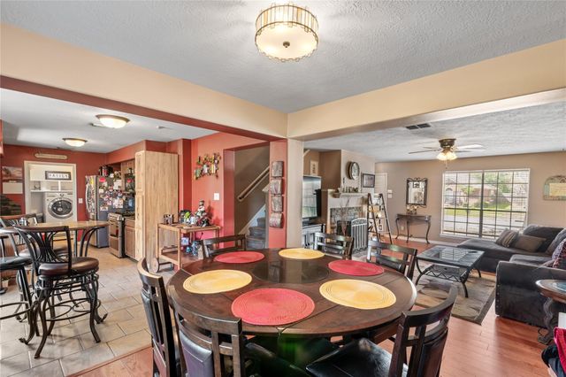 3727 Oak Lace Drive, Spring, TX 77389