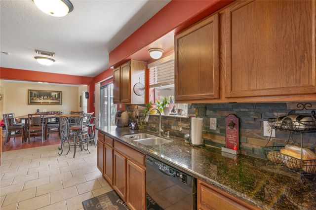 3727 Oak Lace Drive, Spring, TX 77389