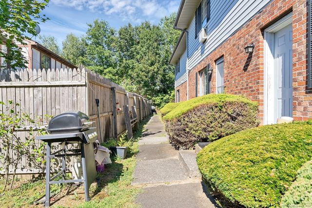 975 Meriden Road APT 29, Waterbury, CT 06705