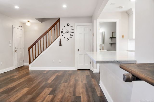 975 Meriden Road APT 29, Waterbury, CT 06705