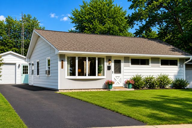338 Terrace Drive, Sycamore, IL 60178